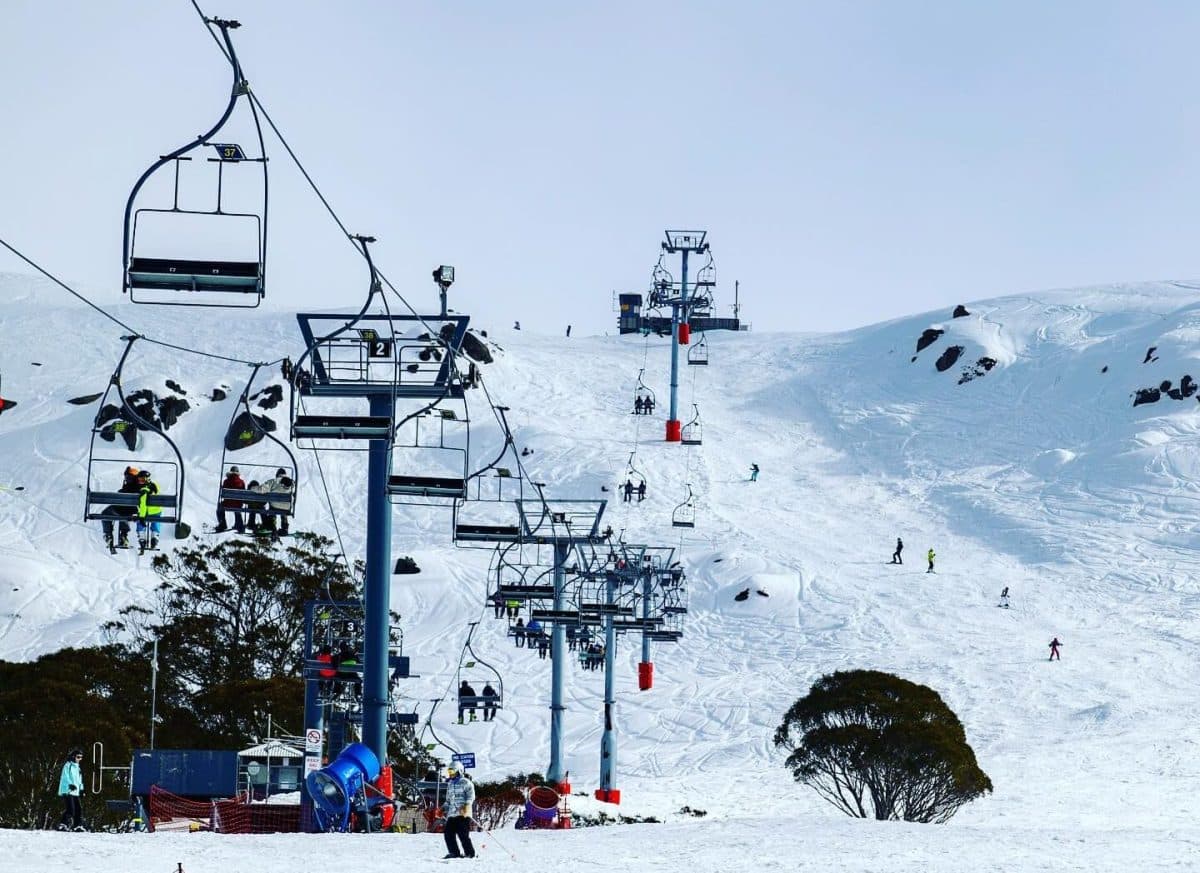 Charlotte Pass in Australia - a ski lift going up a snowy mountain.