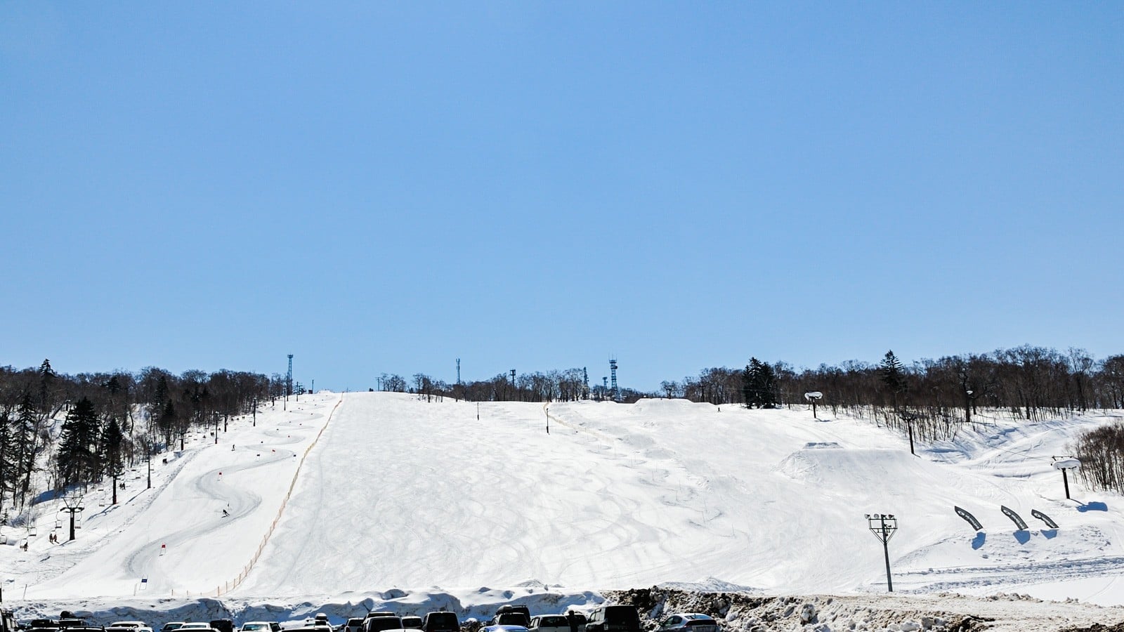 Nakayamatoge Kogen resort background