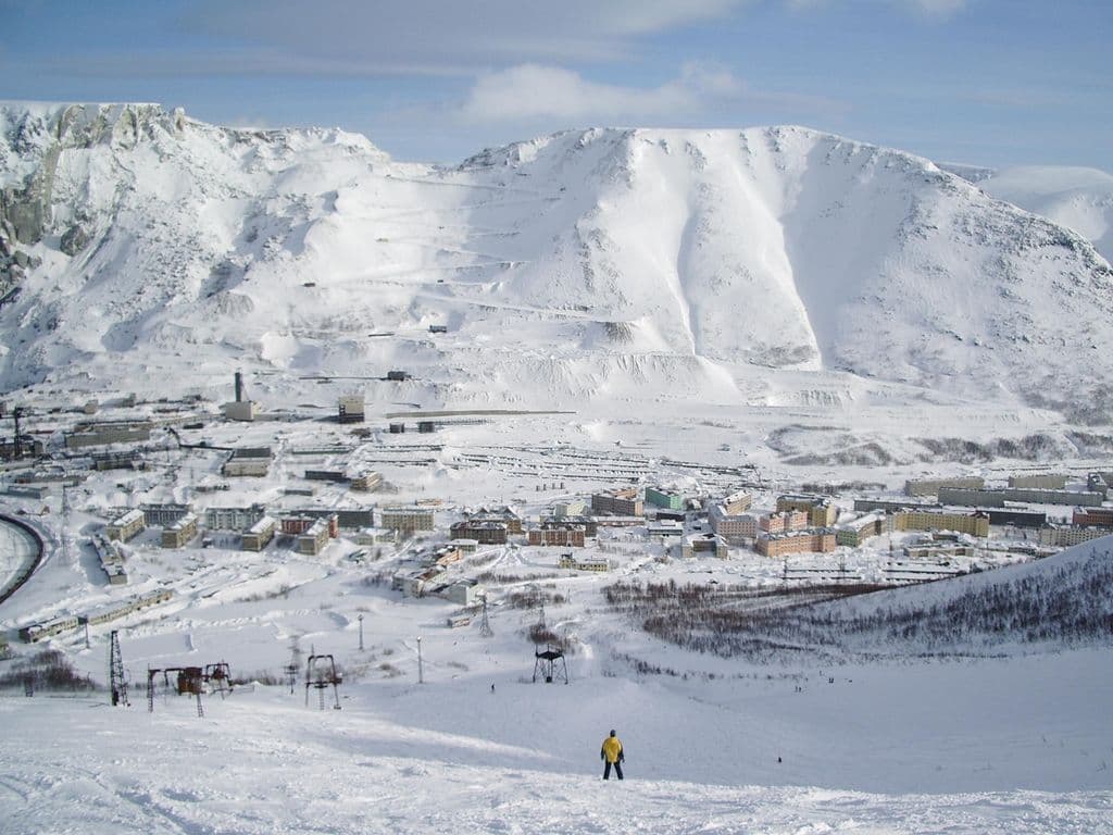 Kukisvumchorr in Russia - snow on the ground.