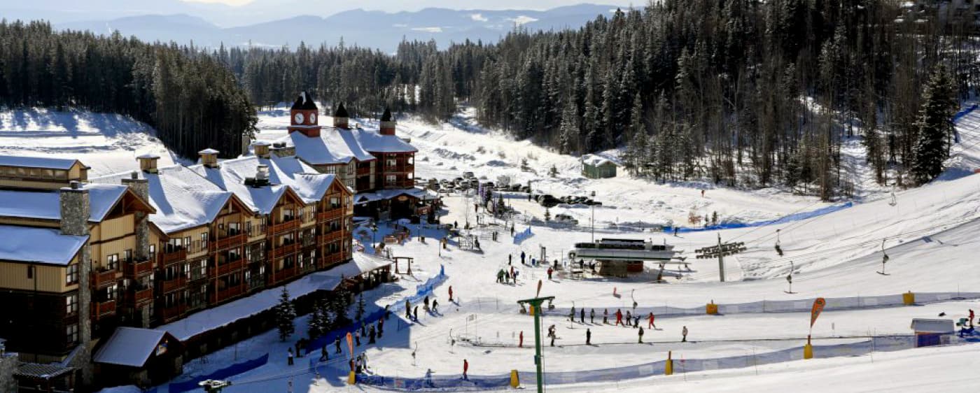 Kimberley in Canada: a ski resort in the mountains with snow on it.