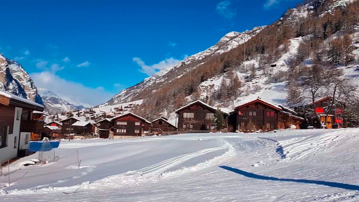 Goldiwil – Multenegg in Switzerland - a snow covered ski slope in the mountains.