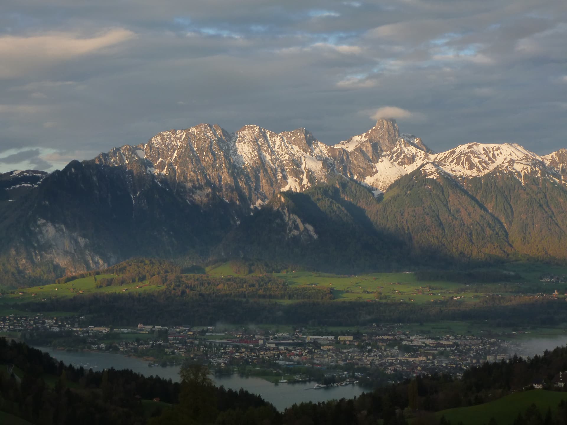 Goldiwil – Multenegg in Switzerland - a view of the alps from the top of a mountain.