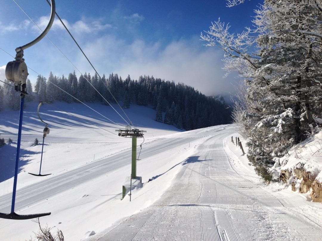 Robella Val-de-Travers in Switzerland - a ski slope covered in snow.